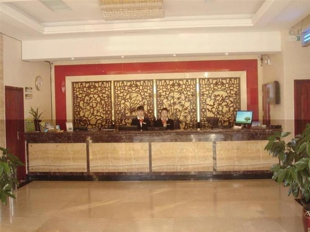 Greentree Inn- Linyi Bus Station Branch ภายนอก รูปภาพ
